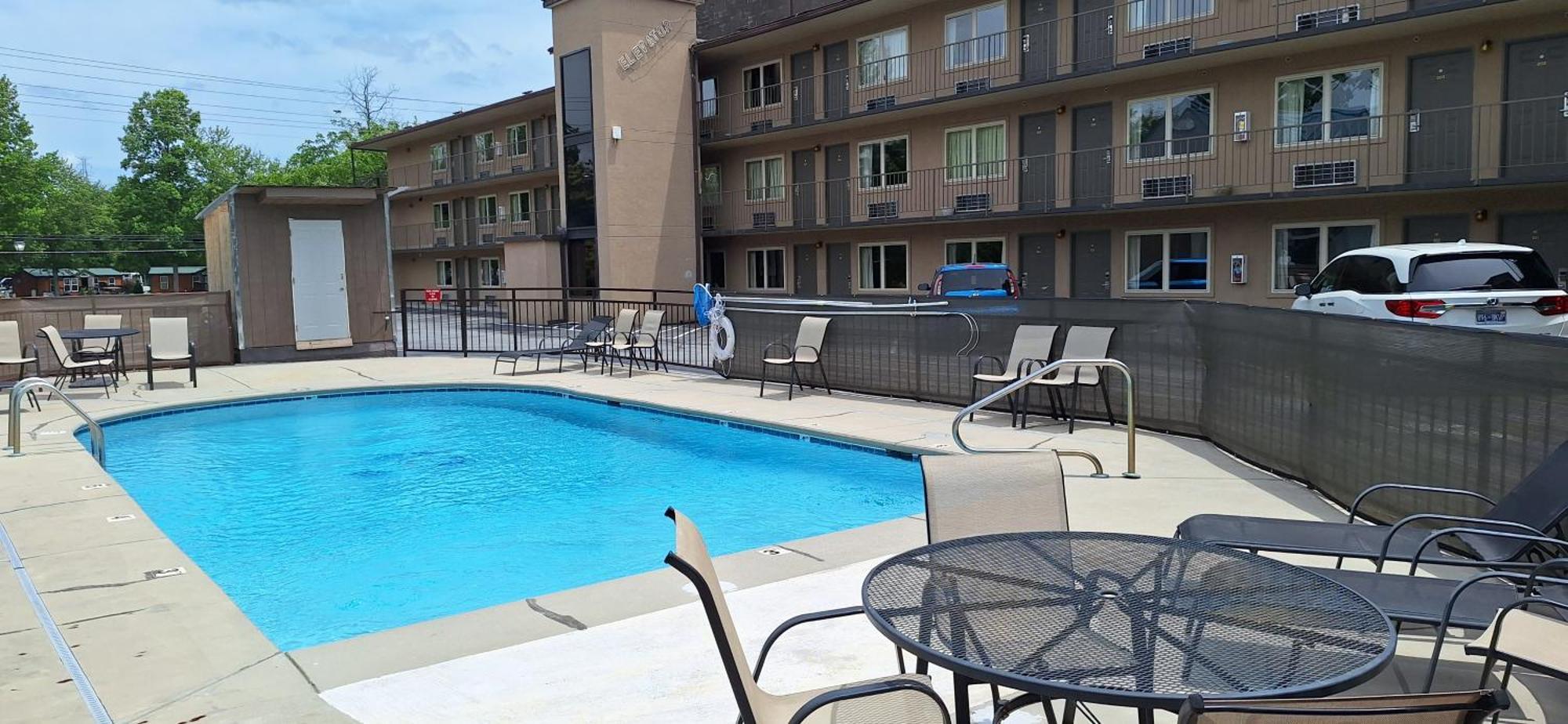 Tennessee Mountain Lodge Пиджен Фордж Екстериор снимка