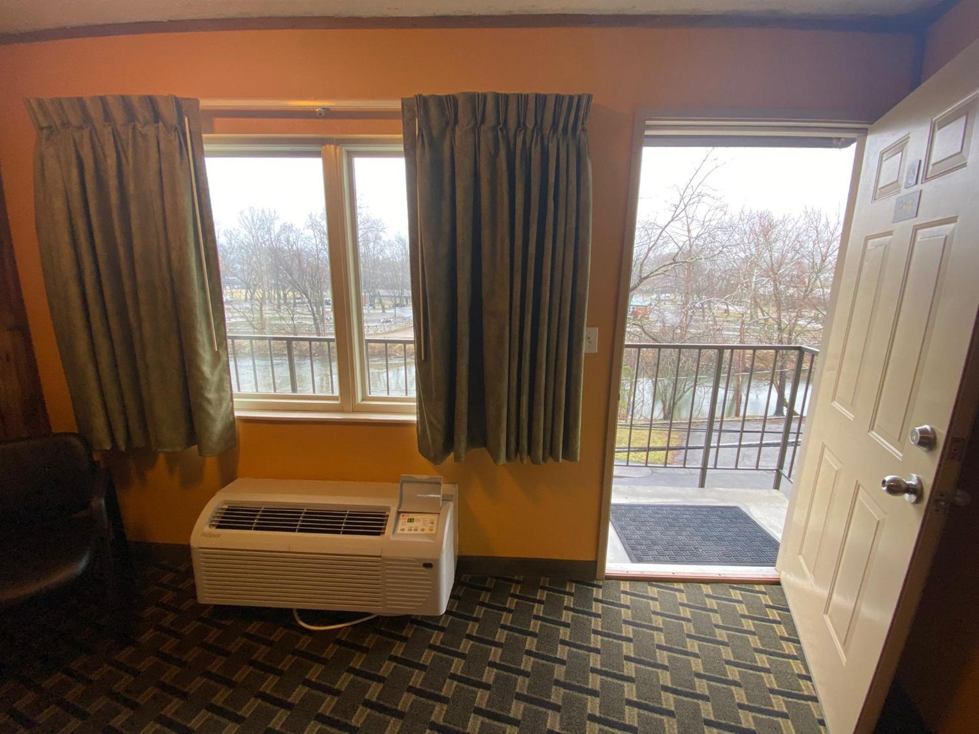 Tennessee Mountain Lodge Пиджен Фордж Екстериор снимка